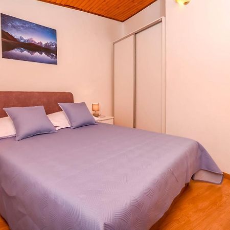 Apartment Mira Primosten Ngoại thất bức ảnh