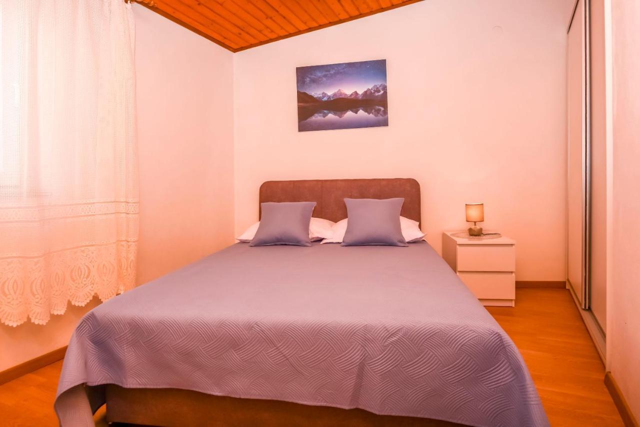 Apartment Mira Primosten Phòng bức ảnh