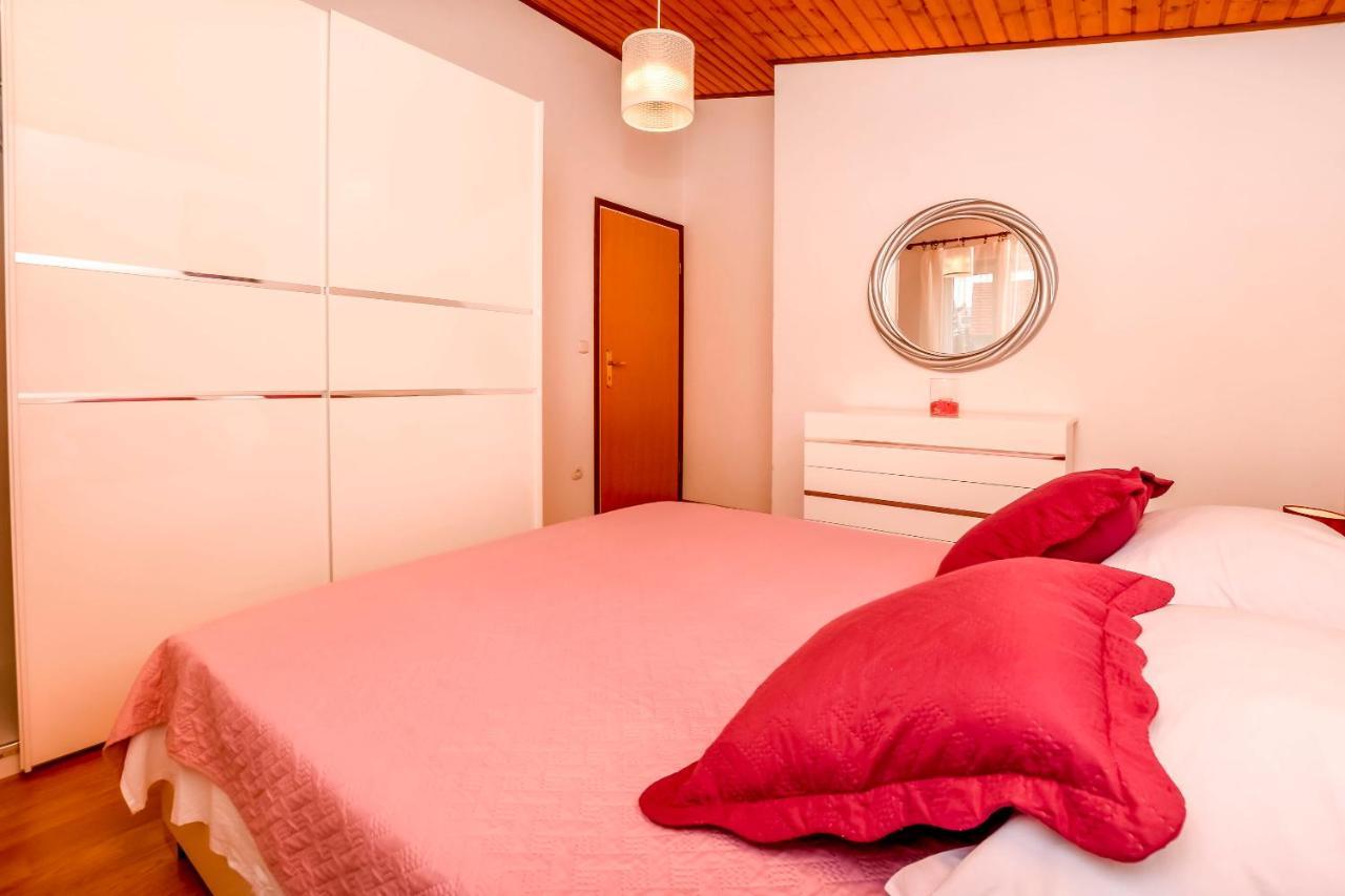Apartment Mira Primosten Phòng bức ảnh
